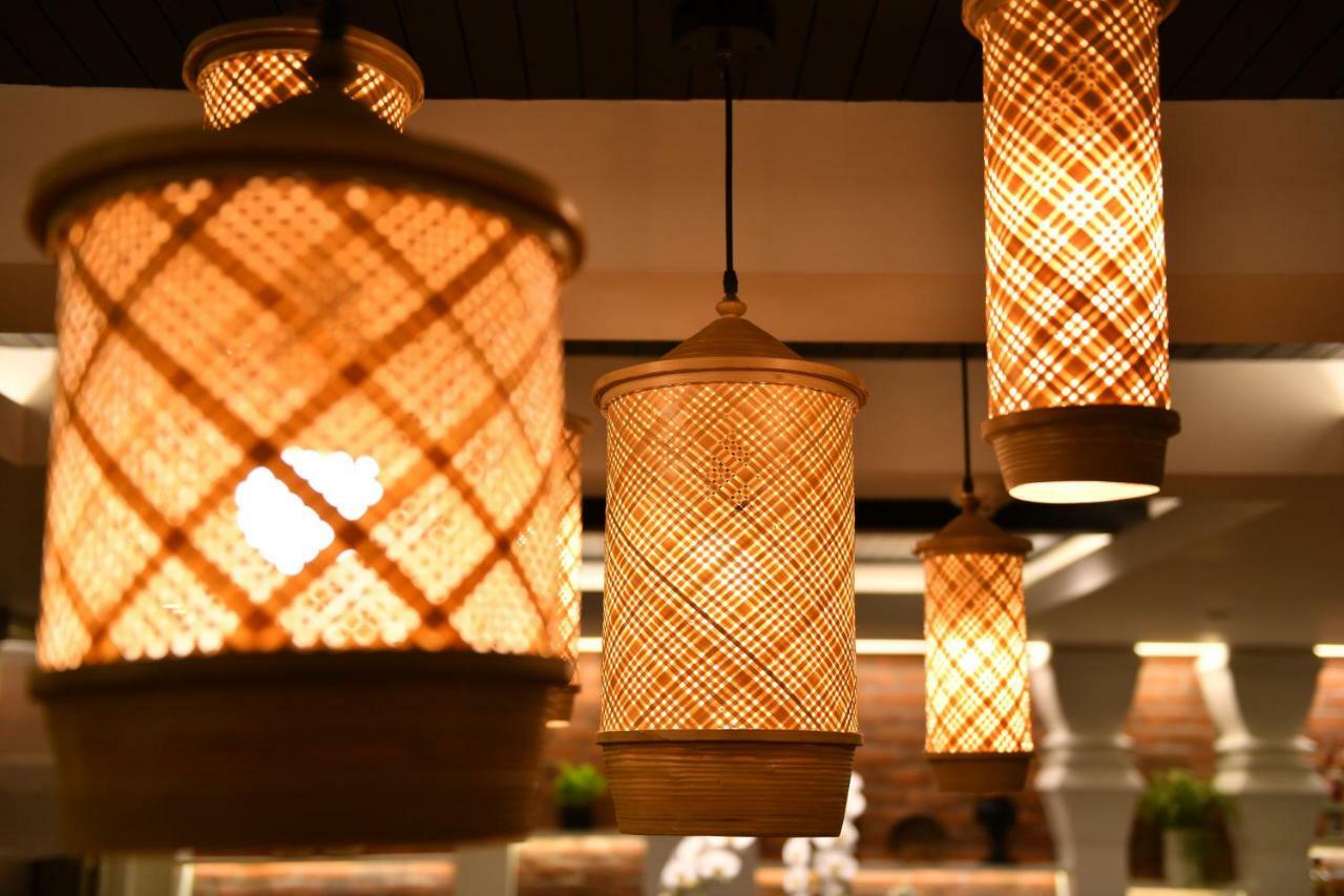 El Barrio Lanna Hotel Chiang Mai Bagian luar foto