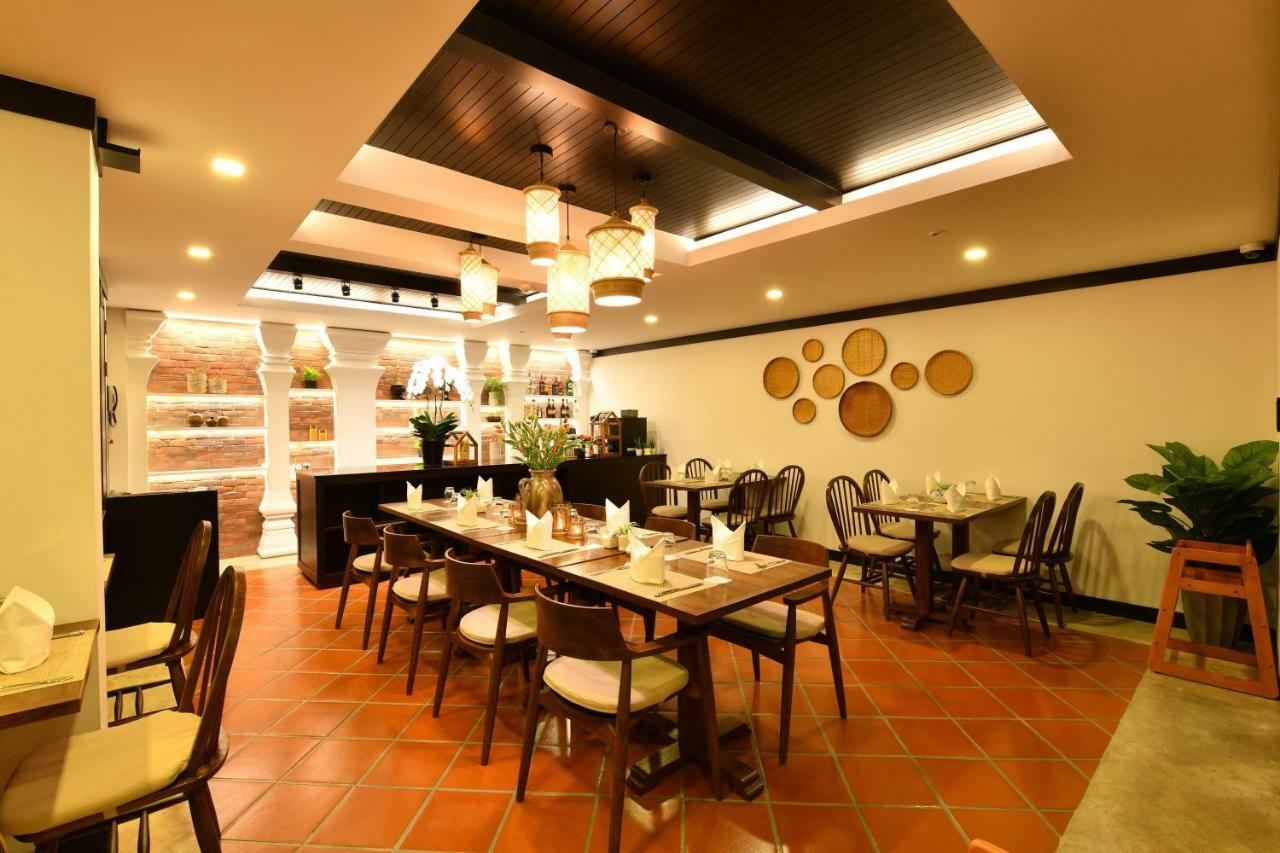 El Barrio Lanna Hotel Chiang Mai Bagian luar foto