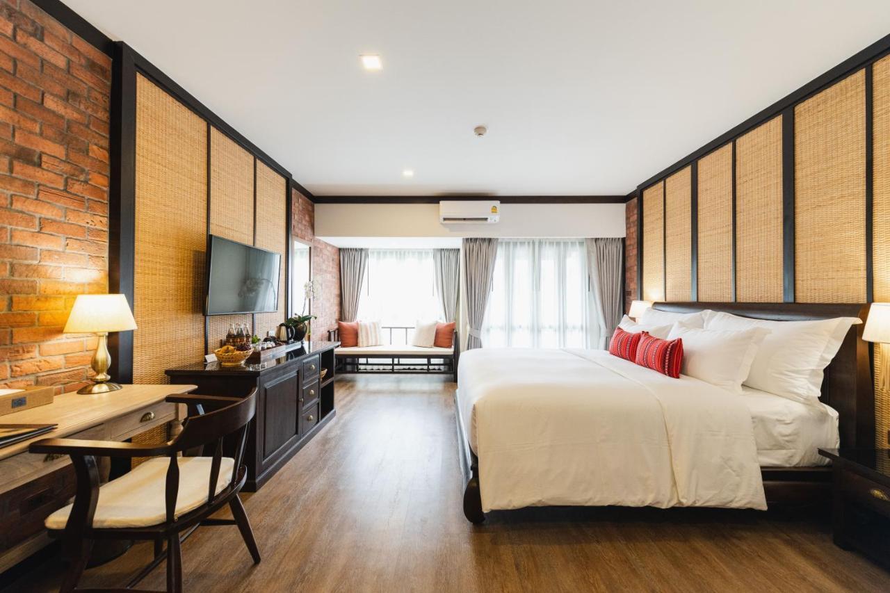 El Barrio Lanna Hotel Chiang Mai Bagian luar foto