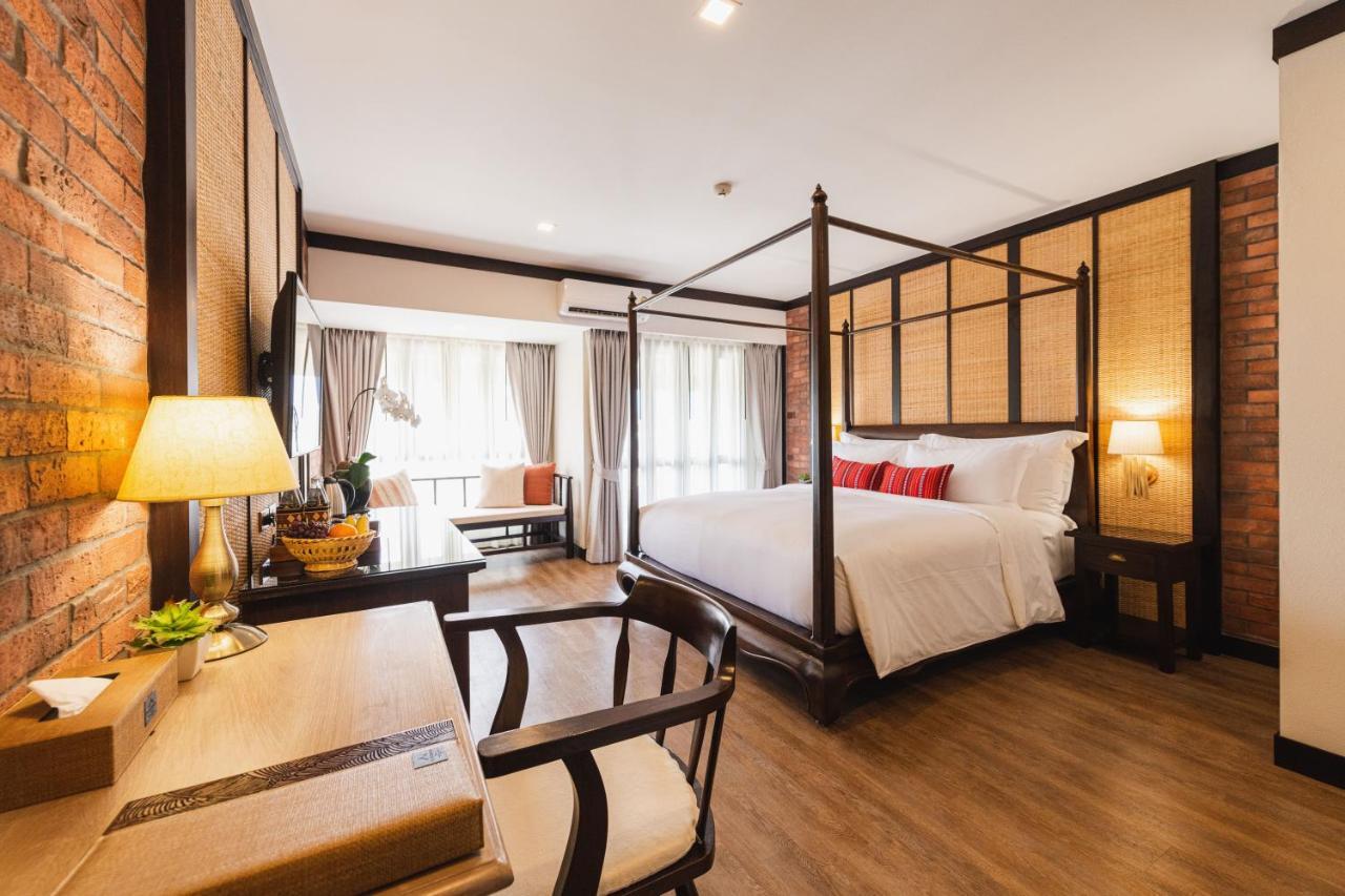 El Barrio Lanna Hotel Chiang Mai Bagian luar foto