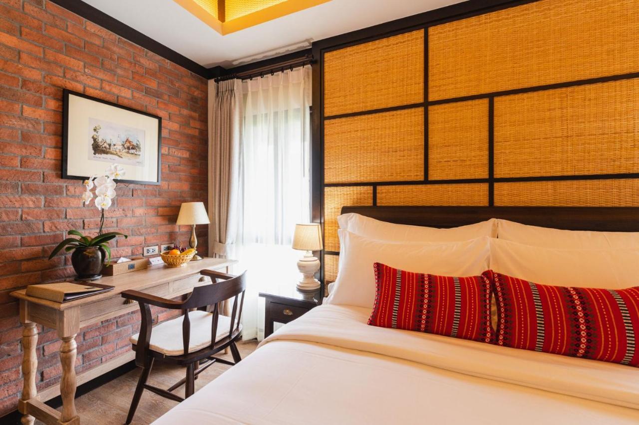 El Barrio Lanna Hotel Chiang Mai Bagian luar foto
