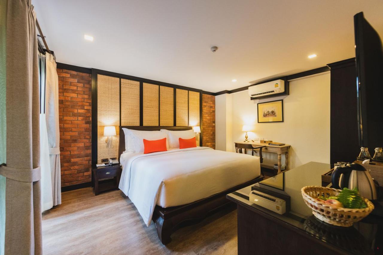 El Barrio Lanna Hotel Chiang Mai Bagian luar foto