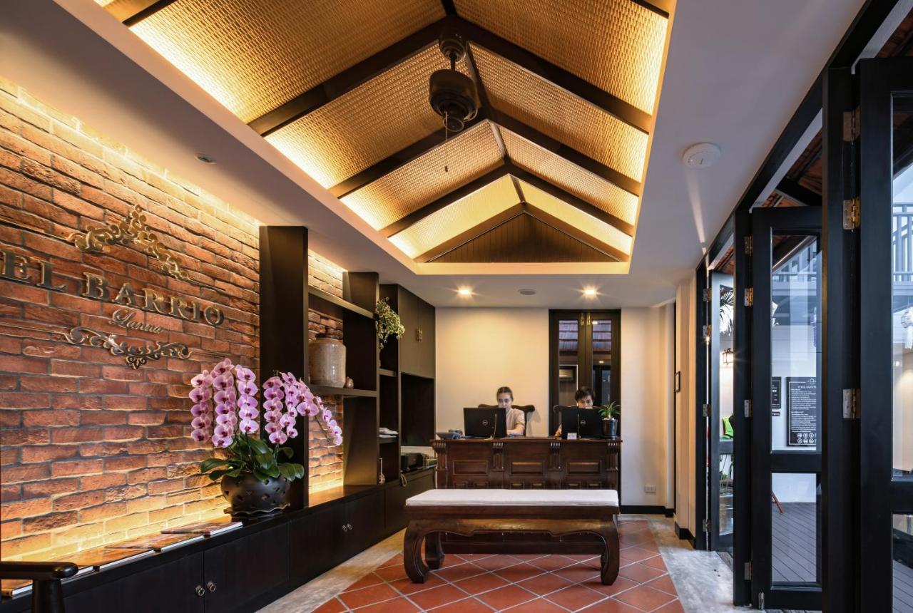 El Barrio Lanna Hotel Chiang Mai Bagian luar foto